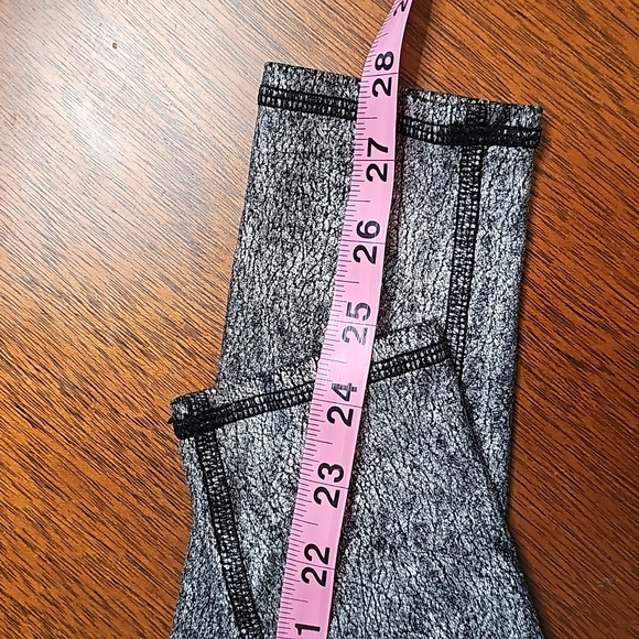 Alo full length metallic leggings - Picture 9 of 9